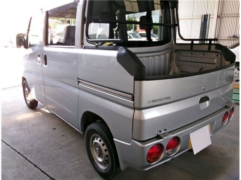 MINICAB VAN
