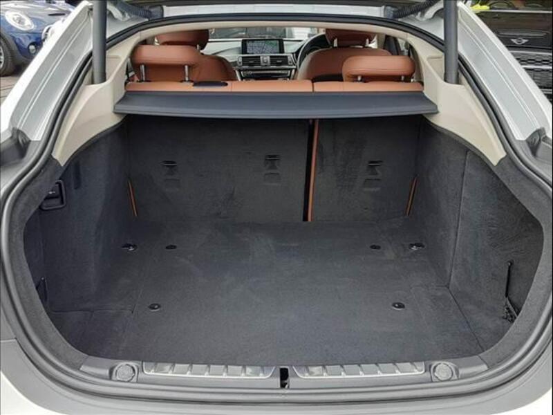 4 SERIES