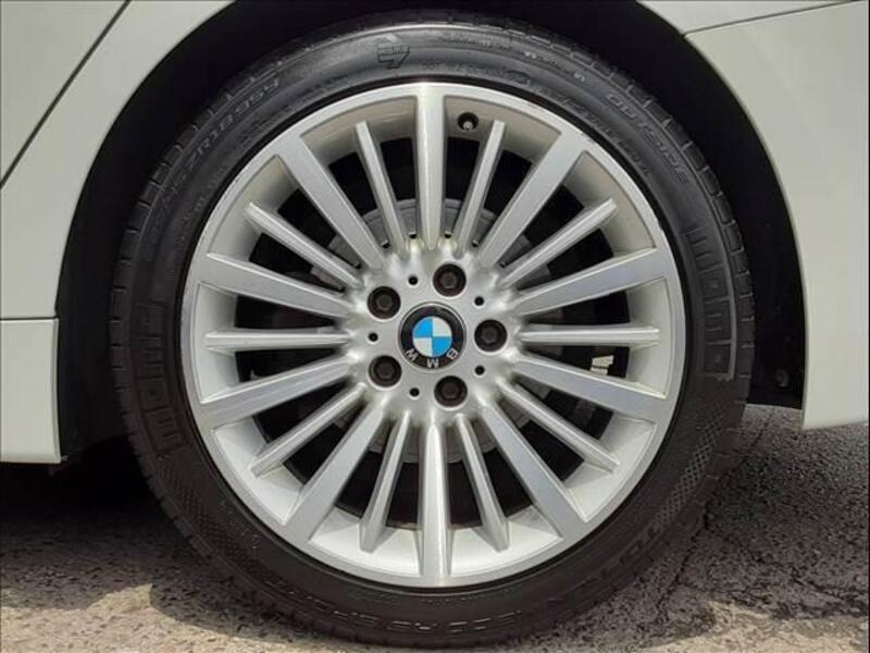 4 SERIES