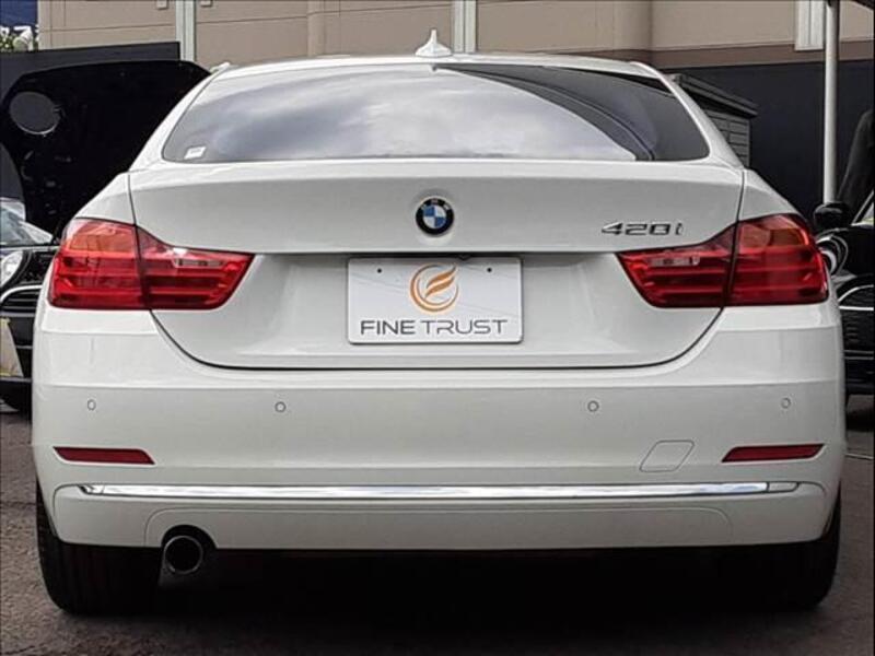 4 SERIES