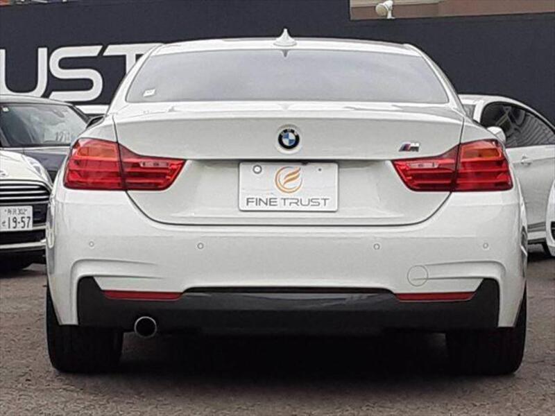 4 SERIES