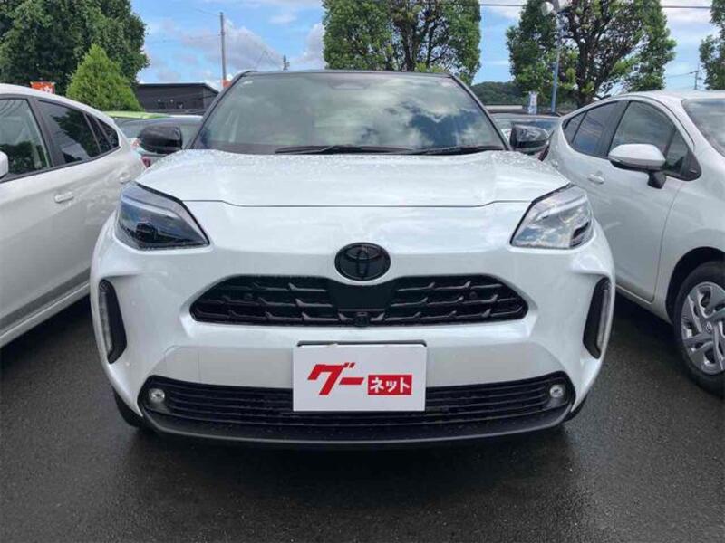 YARIS CROSS