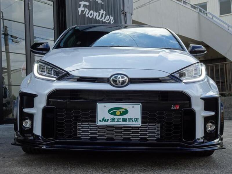 GR YARIS