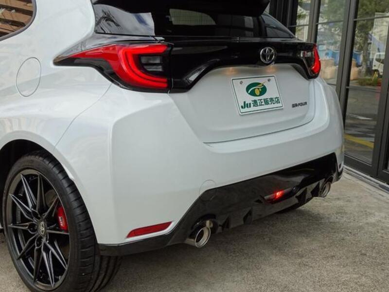 GR YARIS