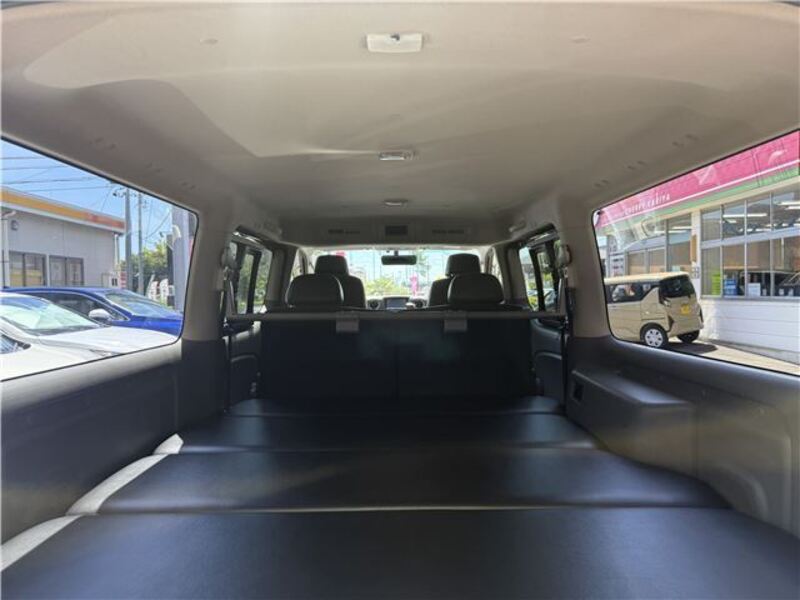 NV350 CARAVAN
