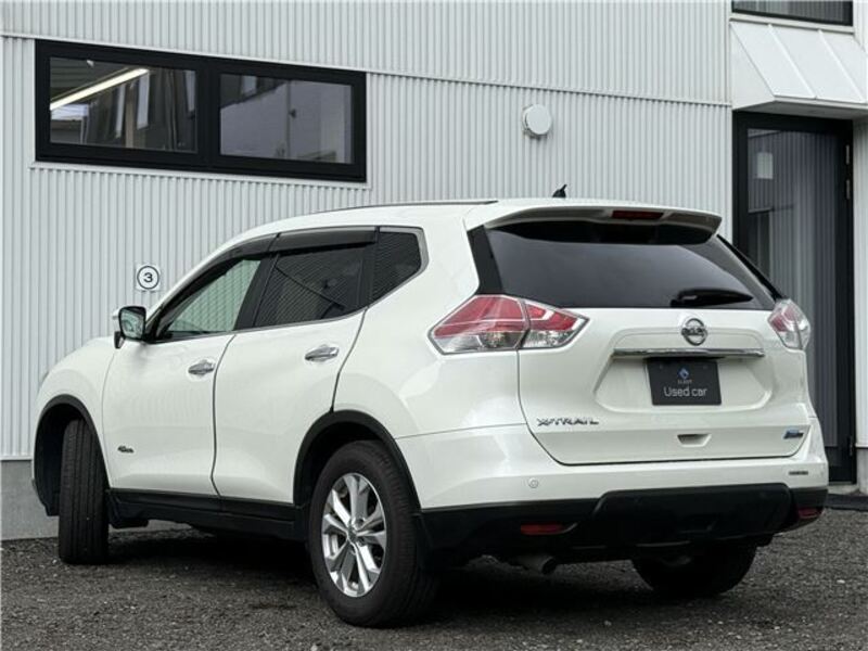 X-TRAIL