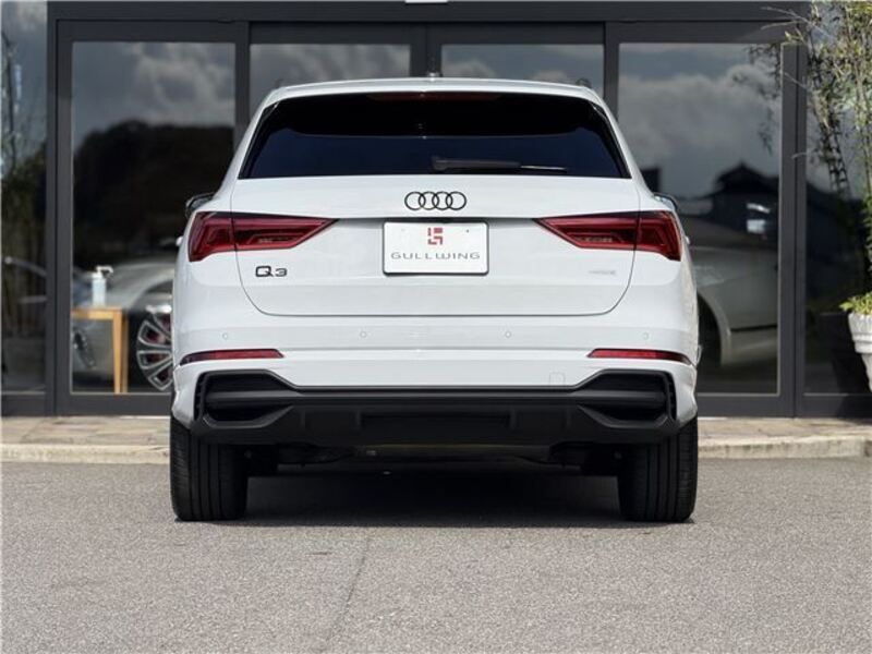 Q3