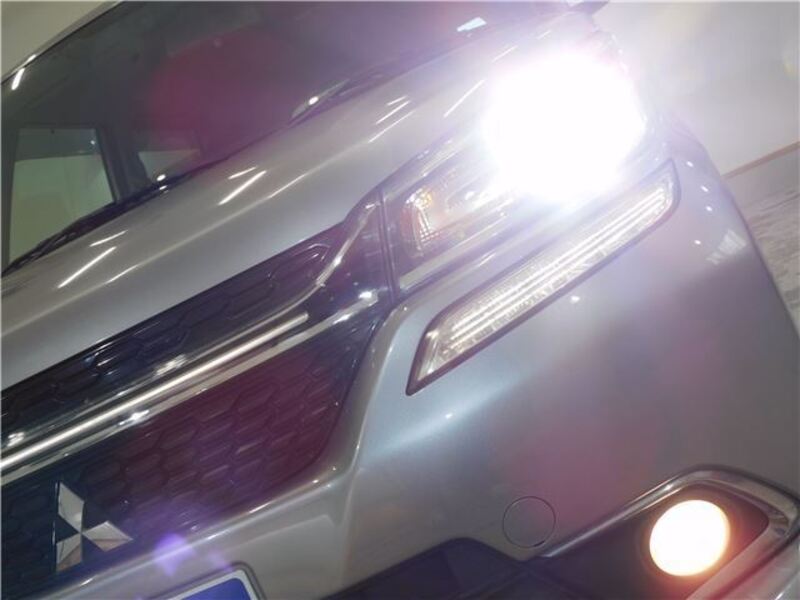 MITSUBISHI DELICA D2