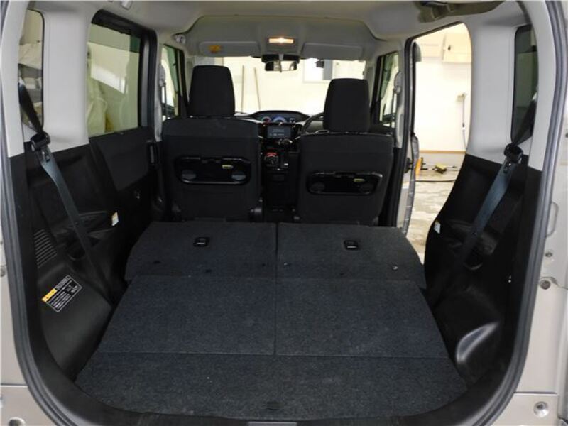 DELICA D2