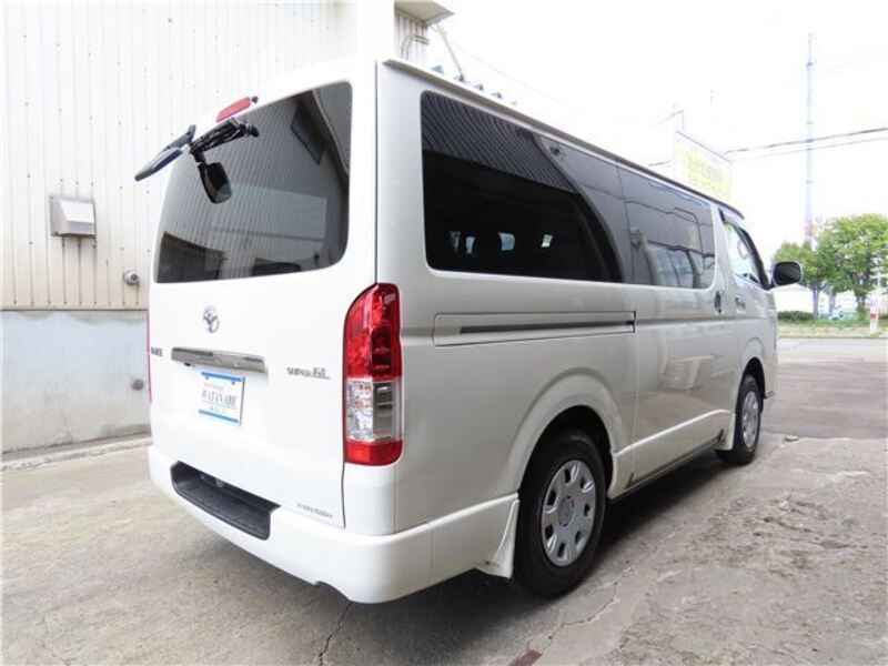 HIACE VAN
