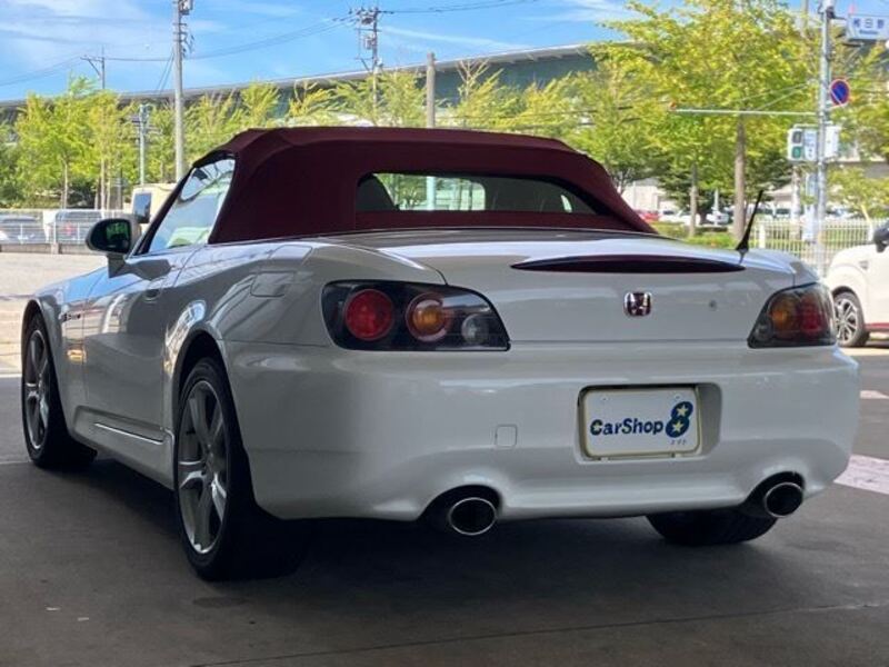 S2000