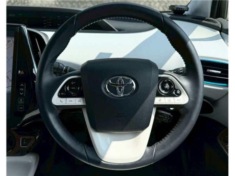 PRIUS PHV