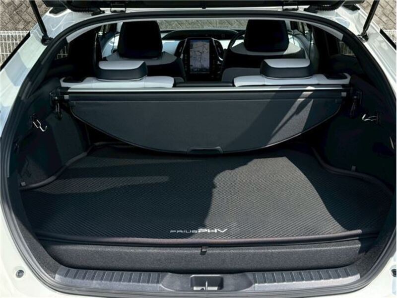 PRIUS PHV