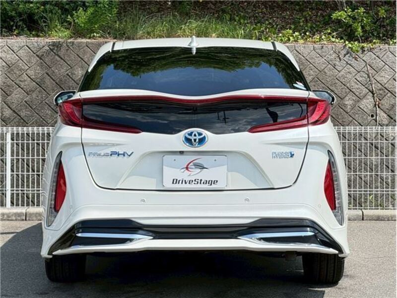 PRIUS PHV