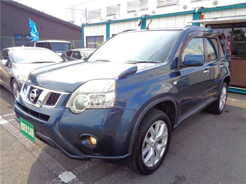 X-TRAIL
