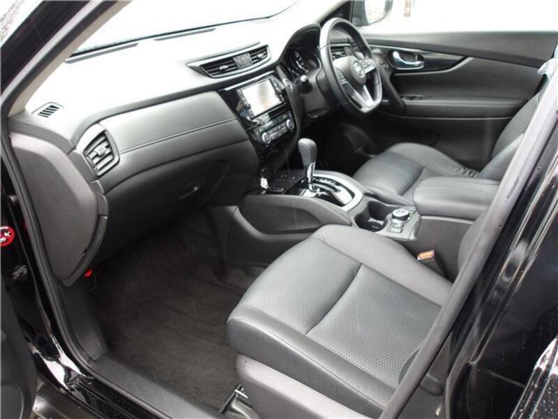 X-TRAIL