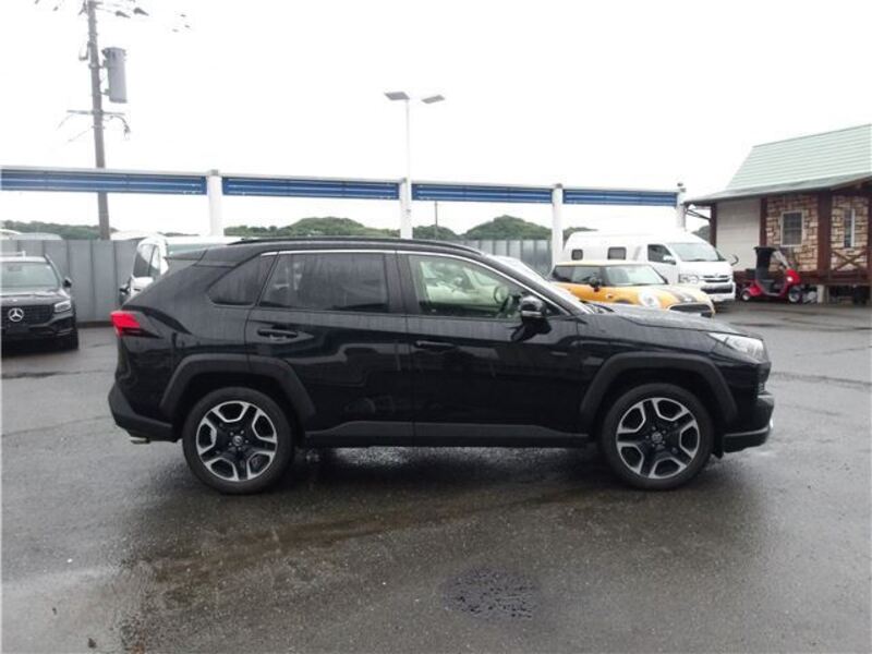 RAV4