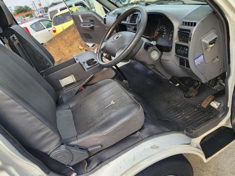 BONGO VAN