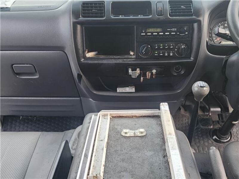 BONGO VAN