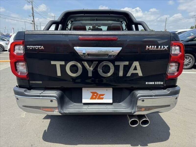 HILUX