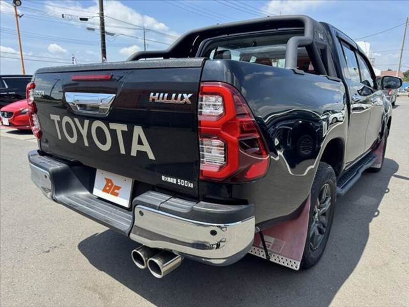 HILUX