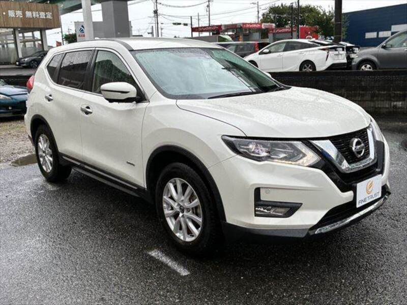X-TRAIL