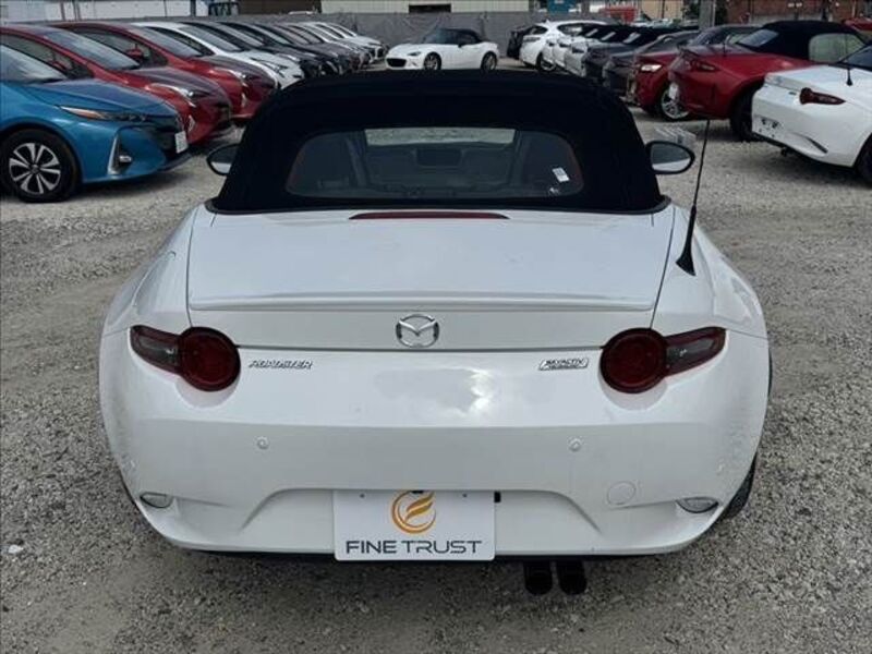 ROADSTER