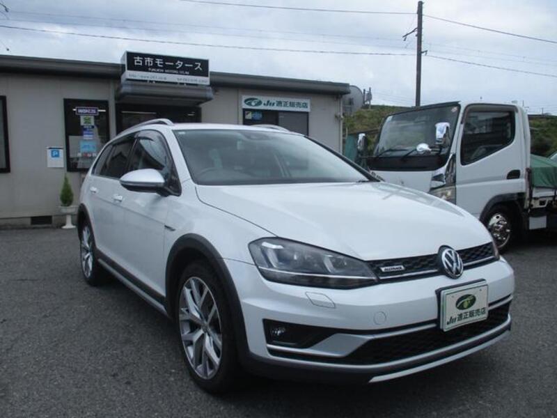 GOLF ALLTRACK