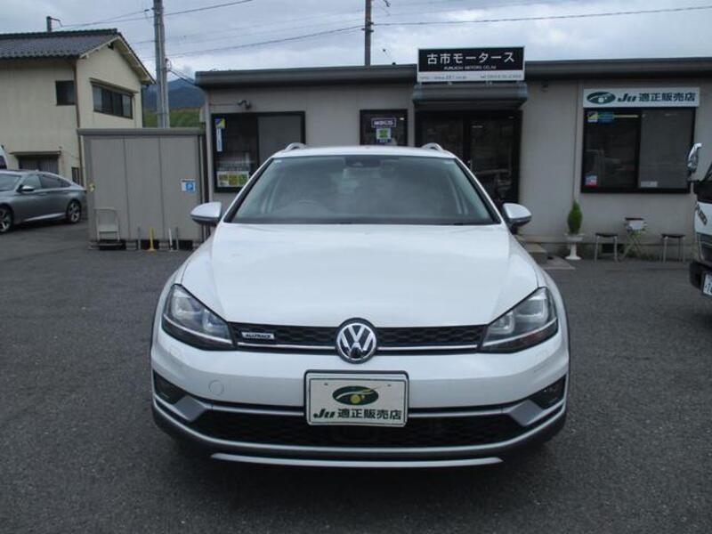 GOLF ALLTRACK