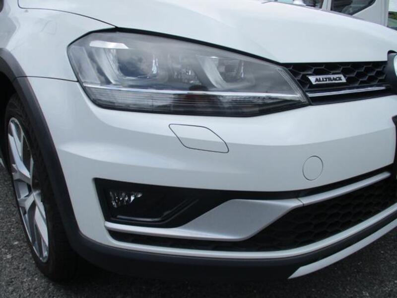 GOLF ALLTRACK
