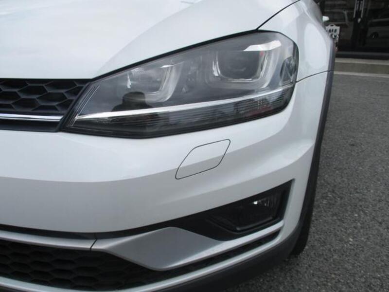 GOLF ALLTRACK