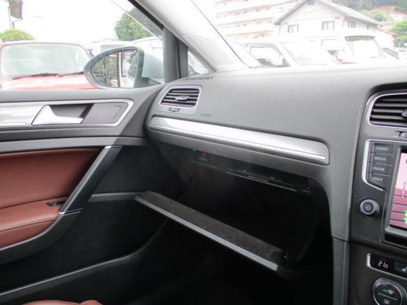 GOLF ALLTRACK