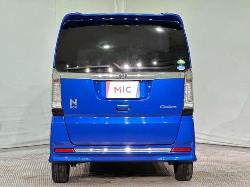 N BOX CUSTOM