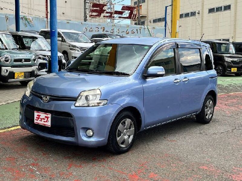 TOYOTA SIENTA