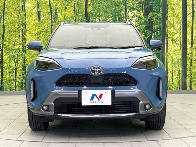 YARIS CROSS