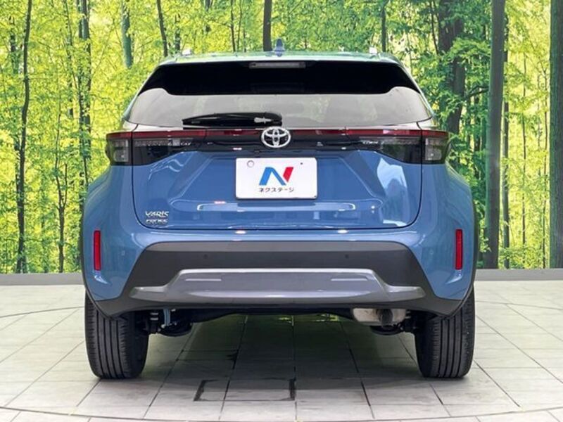 YARIS CROSS