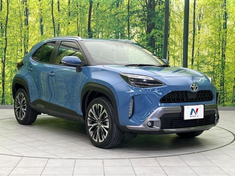 YARIS CROSS