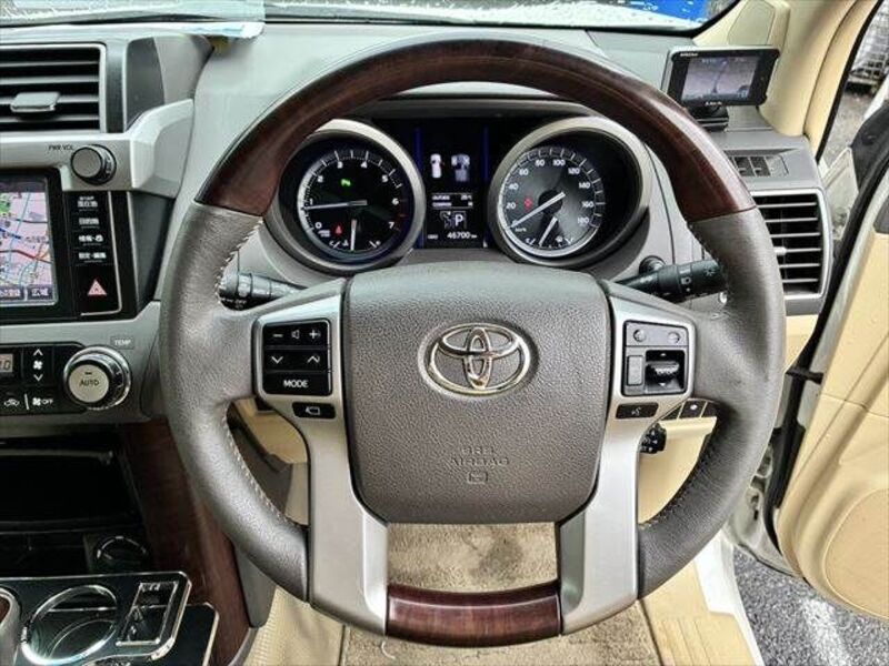 LAND CRUISER PRADO