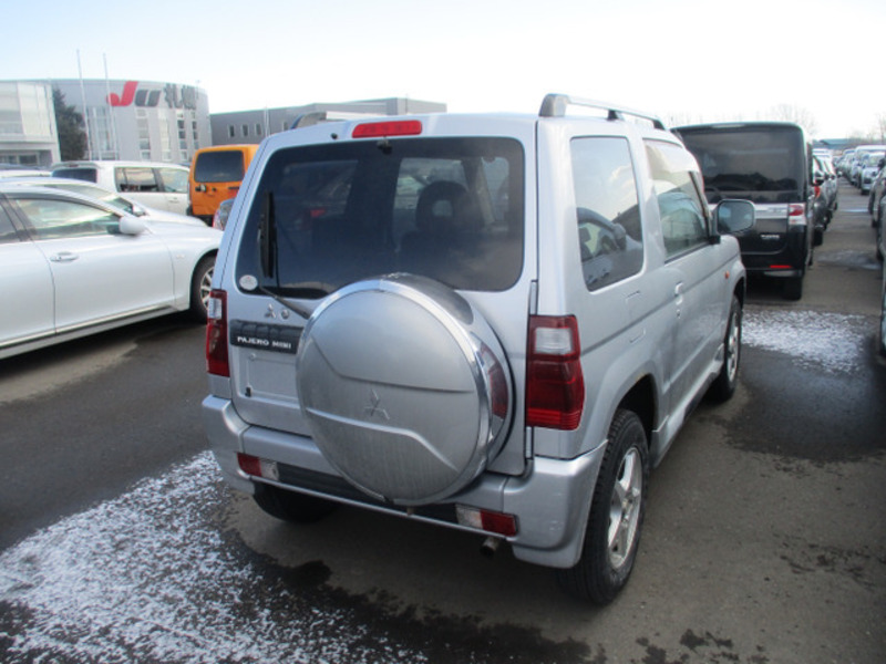 PAJERO MINI
