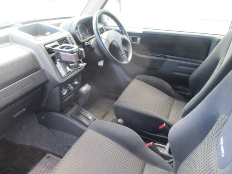 PAJERO MINI