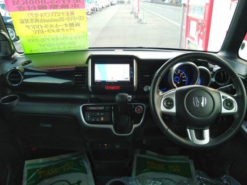 N BOX CUSTOM