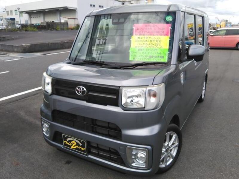 TOYOTA PIXIS MEGA
