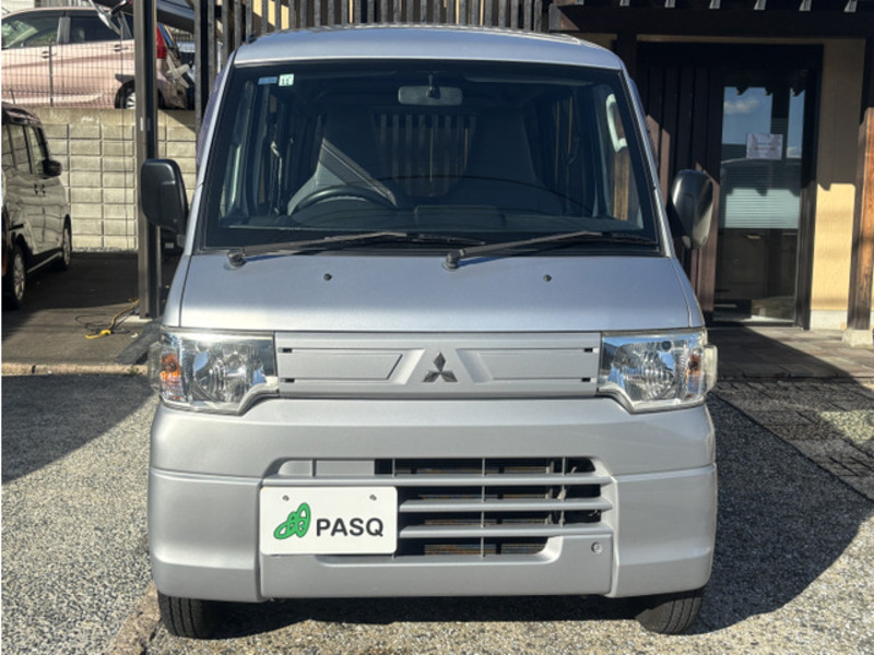 MINICAB VAN