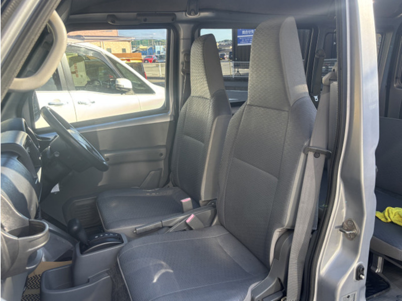 MINICAB VAN