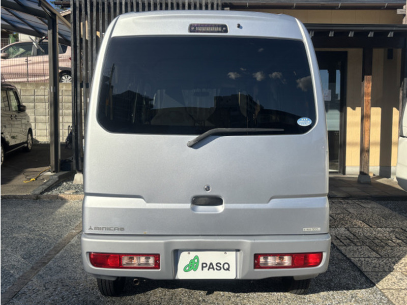 MINICAB VAN