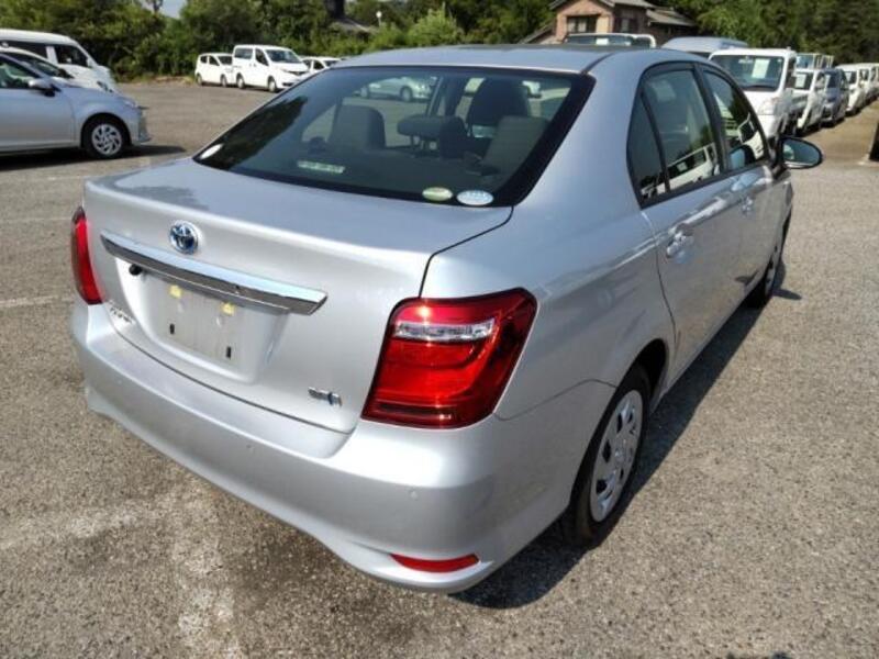 COROLLA AXIO