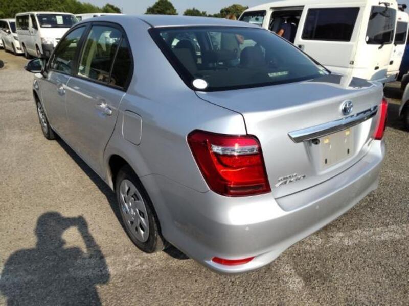 COROLLA AXIO