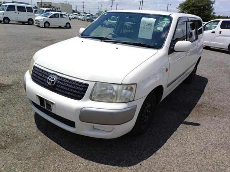 TOYOTA SUCCEED VAN
