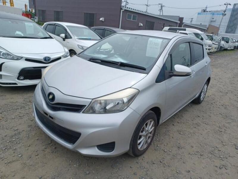 TOYOTA VITZ