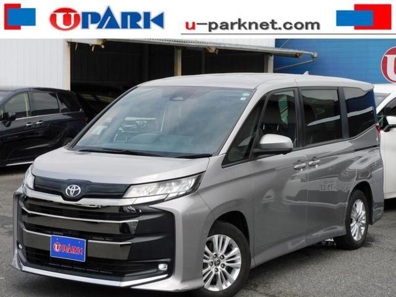 TOYOTA NOAH